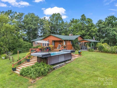 /international/us/61-overbrook-drive-saluda-nc-110101030323/