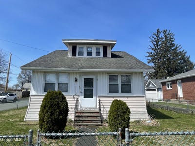 /international/us/13-washington-avenue-colonie-ny-110104504415/