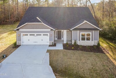 /international/us/190-hidden-pines-drive-cameron-nc-110108612513/