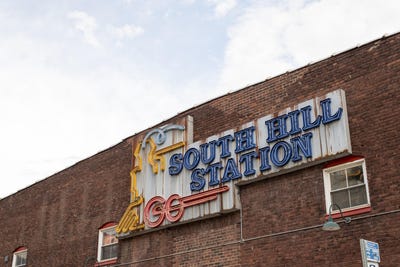 /international/us/585-s-upper-street-lexington-ky-110108201761/