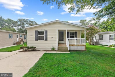 /international/us/17339-water-view-drive-lewes-de-110110242989/