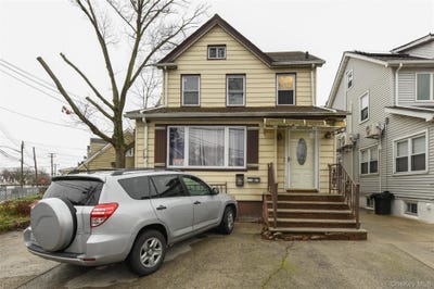 /international/us/24032-146th-avenue-rosedale-ny-110107777247/