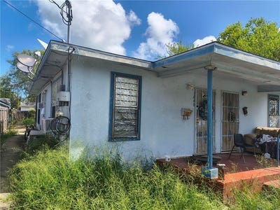 /international/us/1440-16th-street-corpus-christi-tx-110120558180/