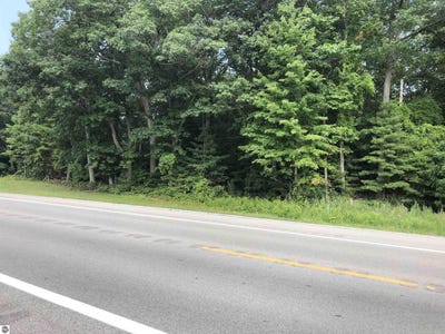 /international/us/us-23-east-tawas-me-110120458987/