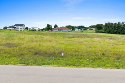 /international/us/n219-brairwood-lane-fremont-wi-110120553430/