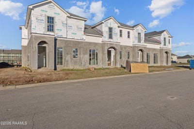 /international/us/805-broyles-lane-youngsville-la-110108169588/