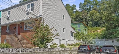 /international/us/25-montague-street-yonkers-ny-110101630833/