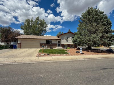 /international/us/1214-e-sunset-riverton-wy-110108478629/