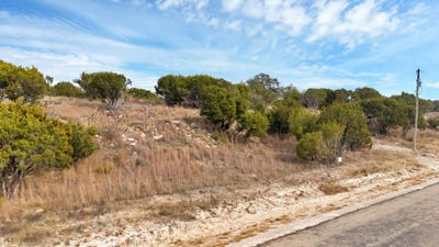 /international/us/1064-county-road-407a-nemo-tx-110108488958/