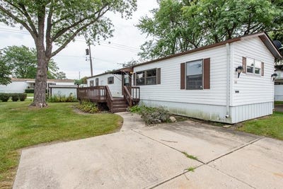 /international/us/785-hillcrest-avenue-park-city-il-110110103943/
