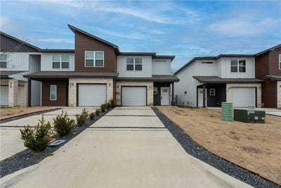 /international/us/1952-royal-loop-belton-tx-110099715649/