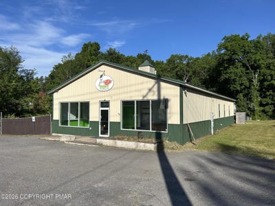 /international/us/2203-route-715-stroudsburg-pa-110108576865/