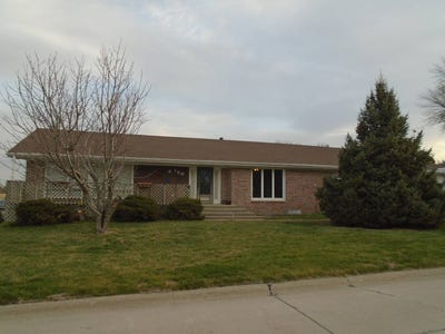 /international/us/130-w-neligh-street-west-point-ne-110106816203/