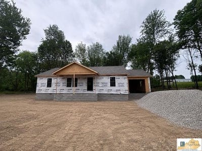 /international/us/165-maple-drive-elizabethtown-ky-110107819124/