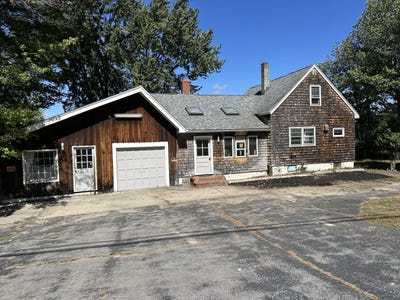 /international/us/1045-w-ossipee-trail-w-standish-me-110110320301/