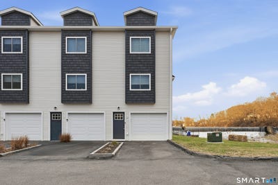 /international/us/33-main-street-meriden-ct-110107207737/