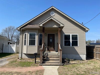 /international/us/560-prospect-street-wood-river-il-110107455320/