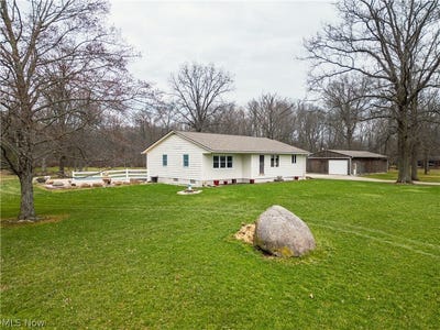 /international/us/6401-moff-road-atwater-oh-110107087442/