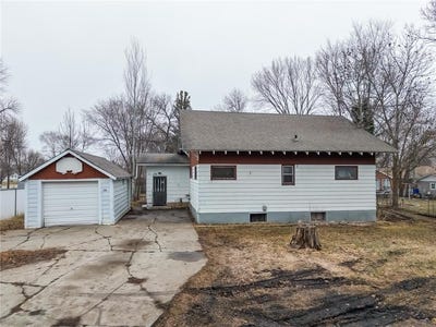 /international/us/116-5th-street-nw-mahnomen-mn-110107869253/