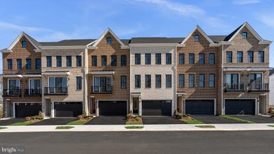/international/us/1-shining-star-square-ashburn-va-110107783093/