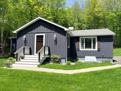/international/us/143-seven-pines-road-holderness-nh-110108493621/