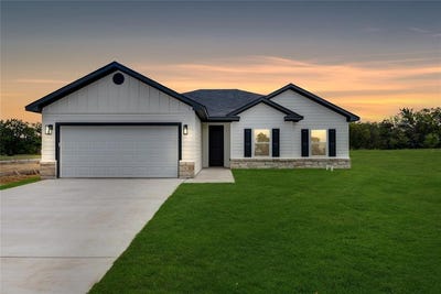 /international/us/103-chestnut-street-whitesboro-tx-110098382713/