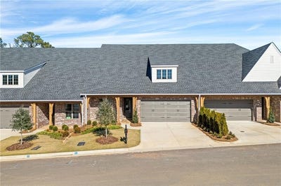 /international/us/2245-bellevue-place-auburn-al-110120118422/