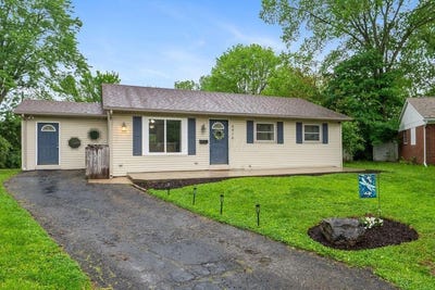 /international/us/4916-travers-court-hilliard-oh-110107729545/