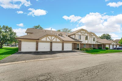 /international/us/9151-sutton-court-orland-park-il-110110003205/