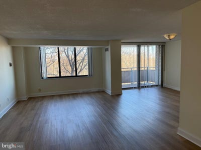/international/us/5225-pooks-hill-road-bethesda-md-110105835601/
