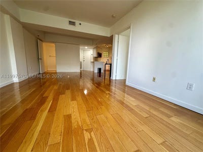 /international/us/9156-collins-ave-surfside-fl-110107607519/
