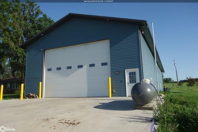 /international/us/1760-328th-avenue-brooklyn-ia-110095002075/