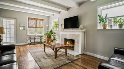 /international/us/156-forster-avenue-fleetwood-ny-110108570393/