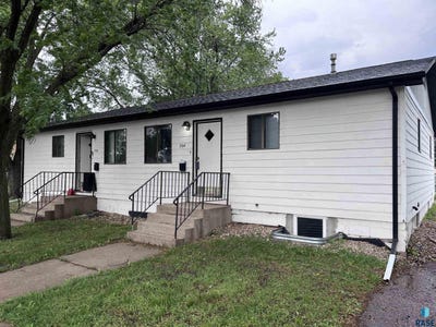 /international/us/704-w-bailey-st-sioux-falls-sd-110100119444/