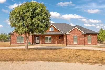 /international/us/434-county-road-336-tuscola-tx-110119986362/