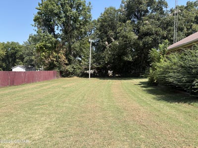 /international/us/703-mclin-street-humboldt-tn-110119662662/
