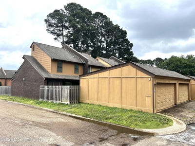/international/us/1255-e-county-line-lot-g1-jackson-ms-110107748034/