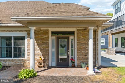 /international/us/108-high-pointe-drive-hummelstown-pa-110107871882/