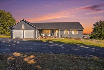 /international/us/1421-n-elsea-smith-road-independence-mo-110120770992/