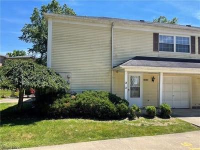 /international/us/13676-oakbrook-drive-north-royalton-oh-110108799425/