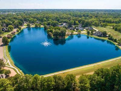 /international/us/1196-e-lake-pointe-dr-collierville-tn-110110329640/