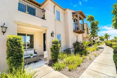 /international/us/2205-andalusia-lane-chula-vista-ca-110119590135/