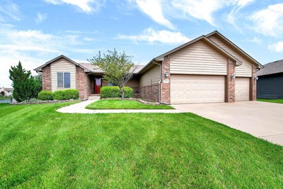 /international/us/13938-w-westport-ct-wichita-ks-110100996127/