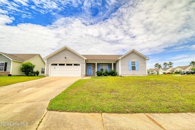 /international/us/229-red-carnation-drive-holly-ridge-nc-110103296113/