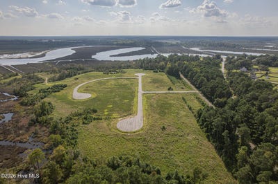 /international/us/116-southern-marsh-way-lot-22-stella-nc-110110300351/