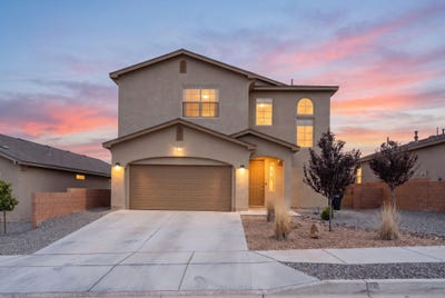/international/us/4402-bald-eagle-loop-ne-rio-rancho-nm-110120580584/