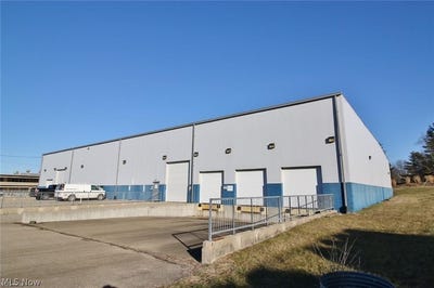 /international/us/60791-southgate-road-cambridge-oh-110108358280/