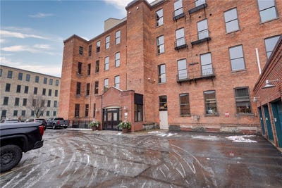 /international/us/224-mill-street-rochester-ny-110104489211/
