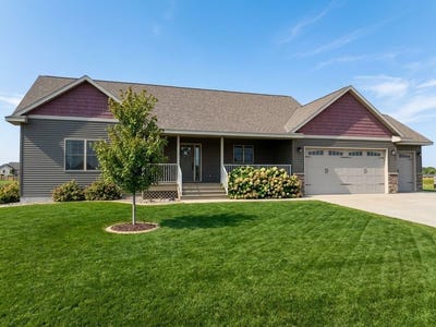 /international/us/13373-58th-avenue-south-haven-mn-110120557481/