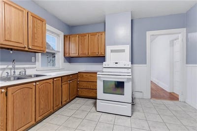 /international/us/63-park-avenue-cranston-ri-110106553258/